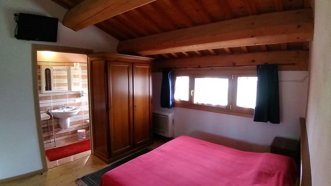 Agriturismo Al Casale ลูนิโก ภายนอก รูปภาพ